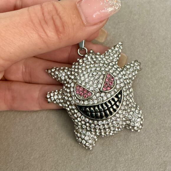 Brand New- Iced GENGAR Pokémon Pendant Large-Silver - Picture 8 of 9